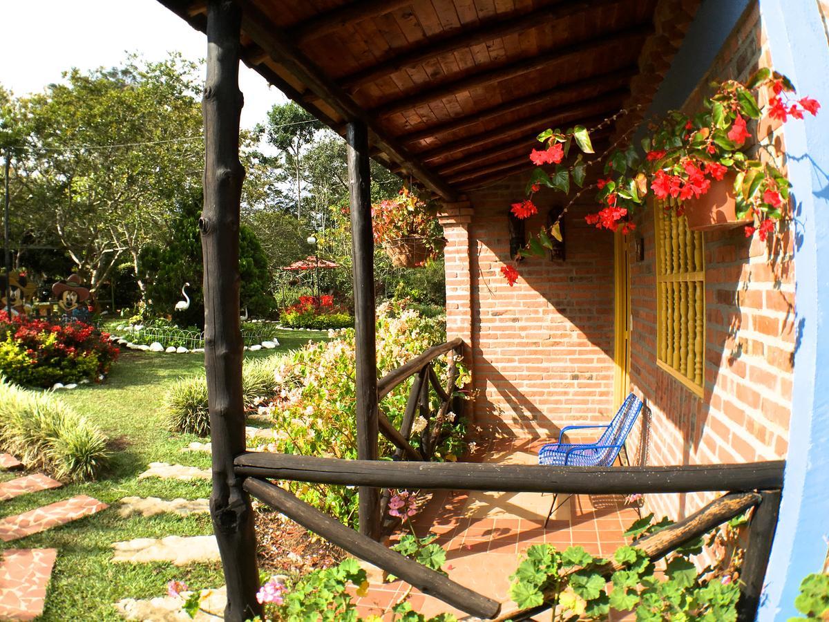 Cabanas La Carolina - Mesa De Los Santos Exterior photo